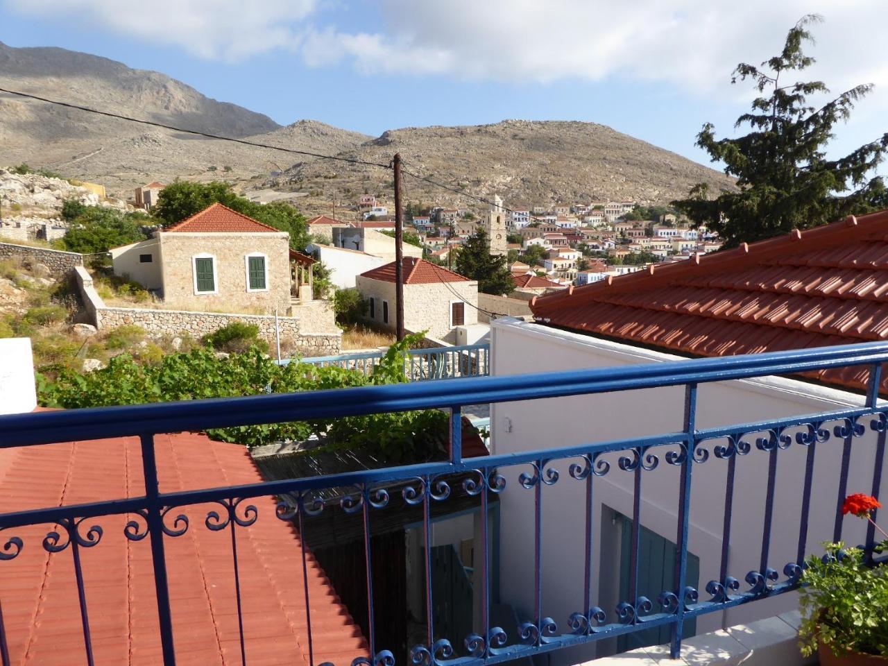 Villa Yorgos Chalki Town Exteriér fotografie