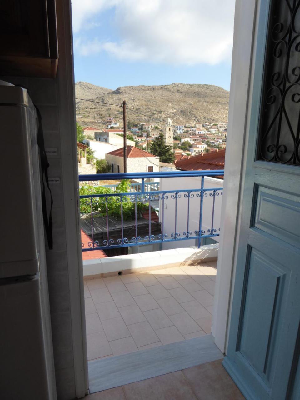 Villa Yorgos Chalki Town Exteriér fotografie
